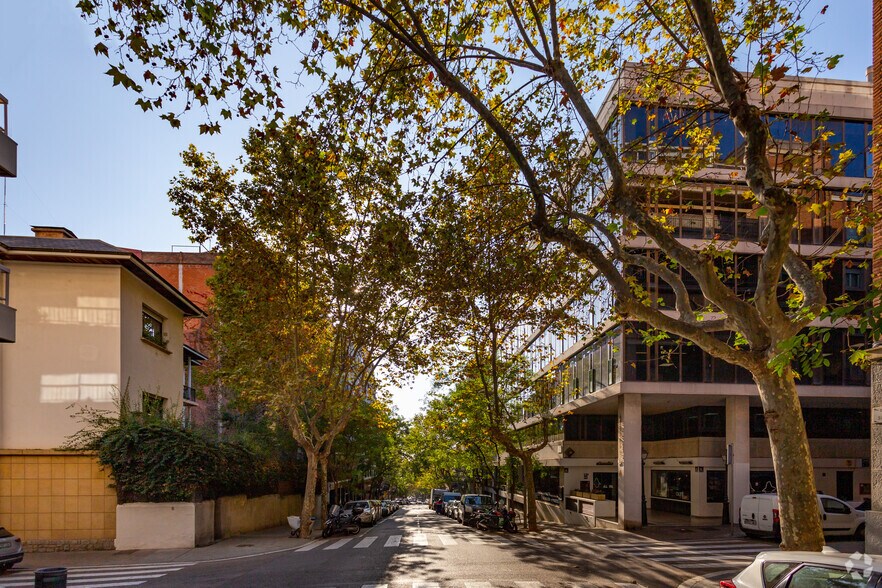 Carrer de Plató, 6, Barcelone, Barcelona à louer - Photo du bâtiment - Image 3 de 5