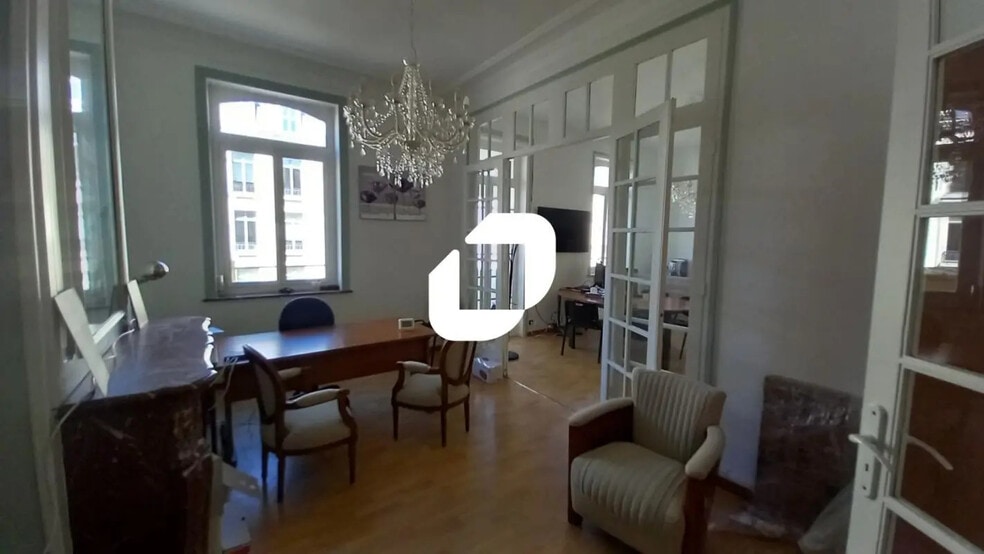 Office in Lille for lease - Interior Photo - Image 2 of 9
