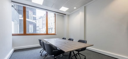 2 Queen Annes Gate Buildings, London for lease Interior Photo- Image 2 of 4
