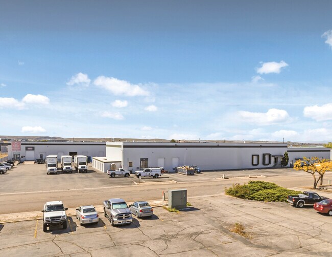 Plus de détails pour 865-955 W Amity Rd, Boise, ID - Industriel à louer