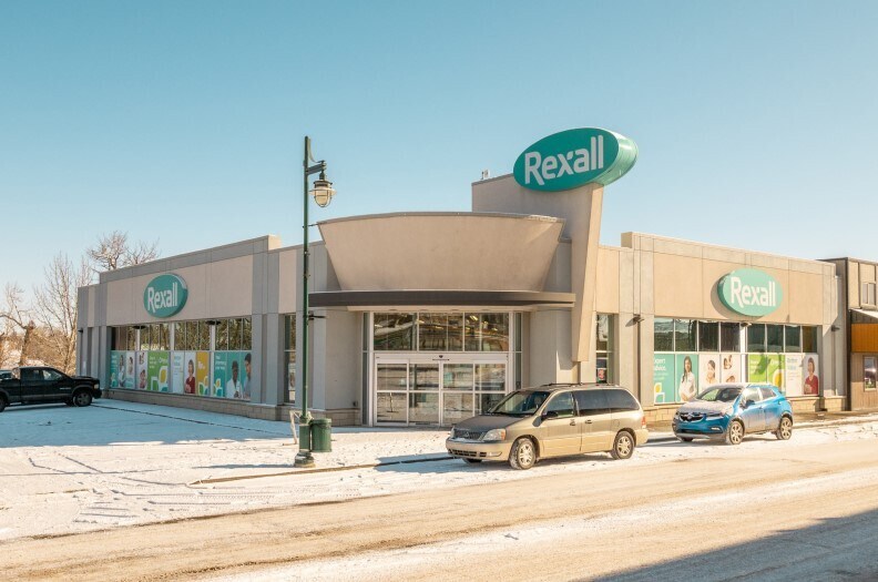 789 Main St, Pincher Creek, AB à vendre Photo principale- Image 1 de 1