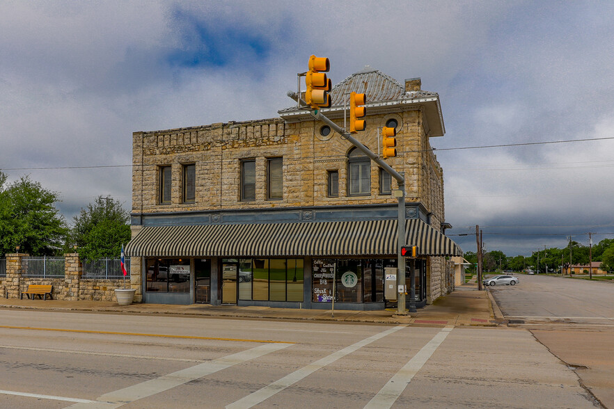 119 N Main St, Jacksboro, TX à vendre - Photo du b timent - Image 2 de 45