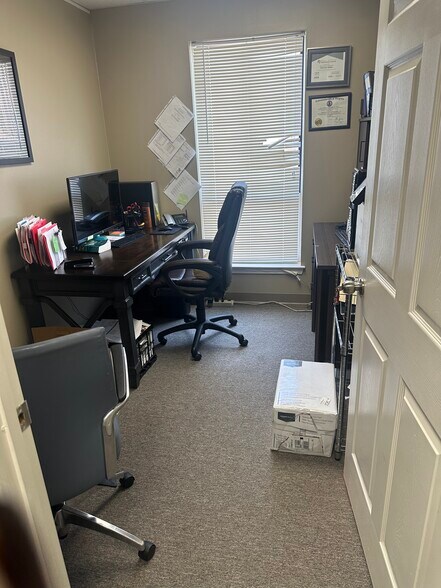 13163-13184 Centerpointe Way, Woodbridge, VA à louer - Photo du bâtiment - Image 2 de 5