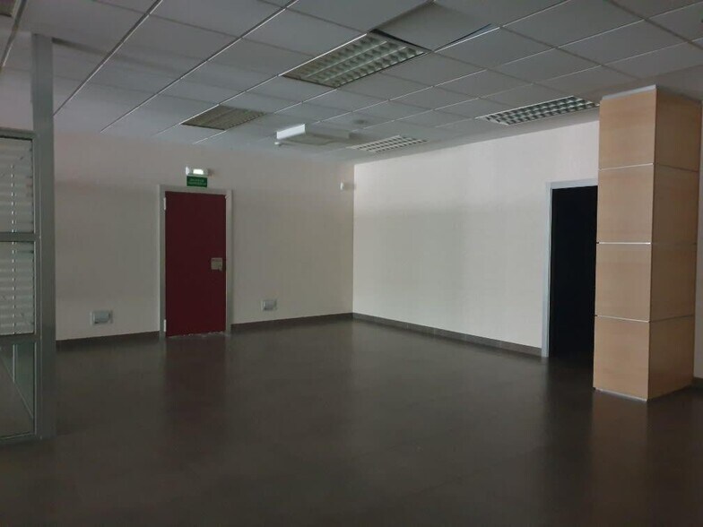 Estrada Da Coruña, 401, Lugo, Lugo for sale - Interior Photo - Image 2 of 9