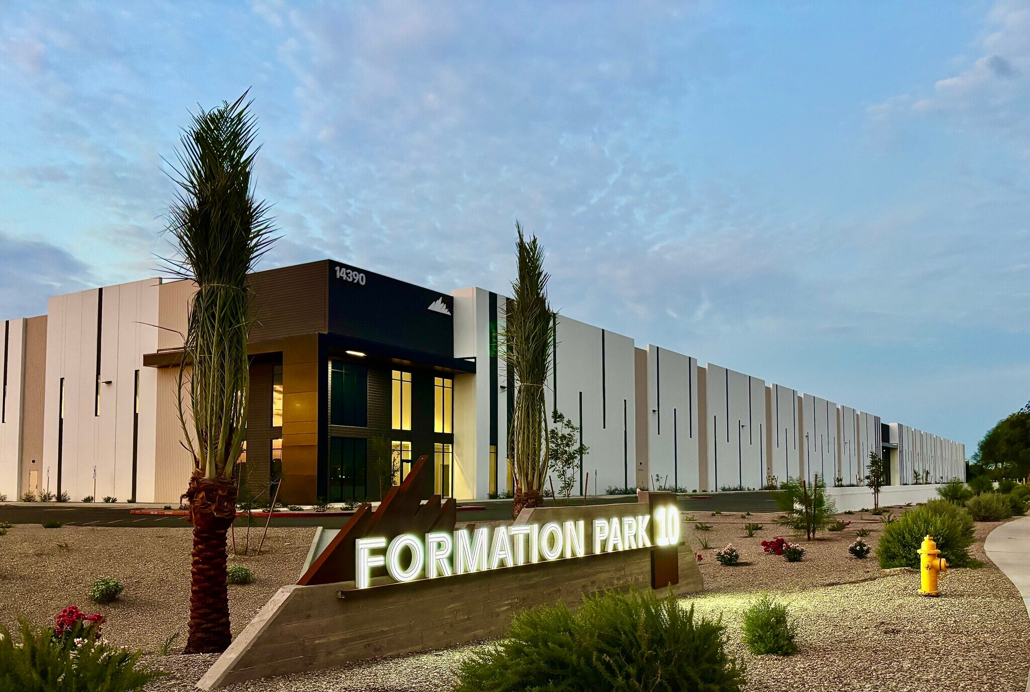 NEC of Celebrate Life Way & Bullard Ave, Goodyear, AZ à louer Photo principale- Image 1 de 8