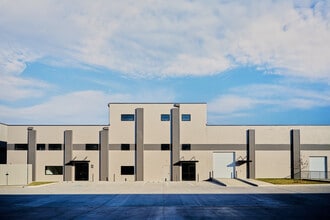 6240 E 15th St, Tulsa, OK à louer Photo du bâtiment- Image 1 de 10