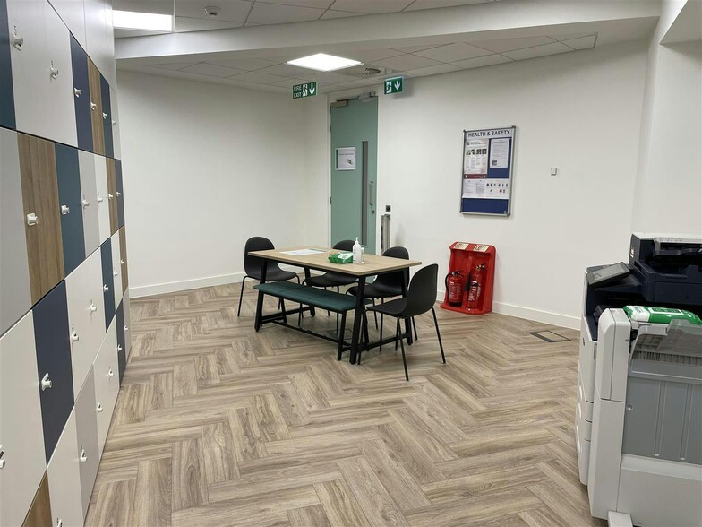 1 Queen St, Bristol for lease - Building Photo - Image 3 of 9