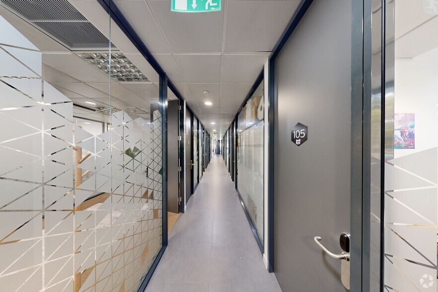 Carrer de Pallars, 193-201, Barcelona, Barcelona for lease - Matterport 3D Scan - Image 2 of 23