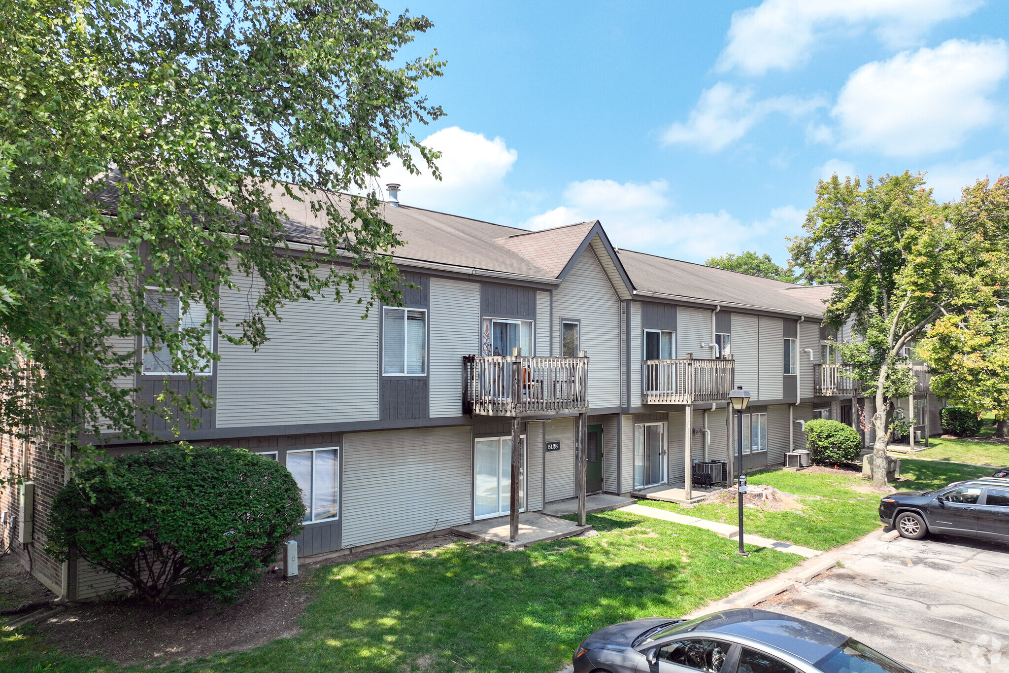 5005 Lily Ln, Indianapolis, IN for sale Primary Photo- Image 1 of 1