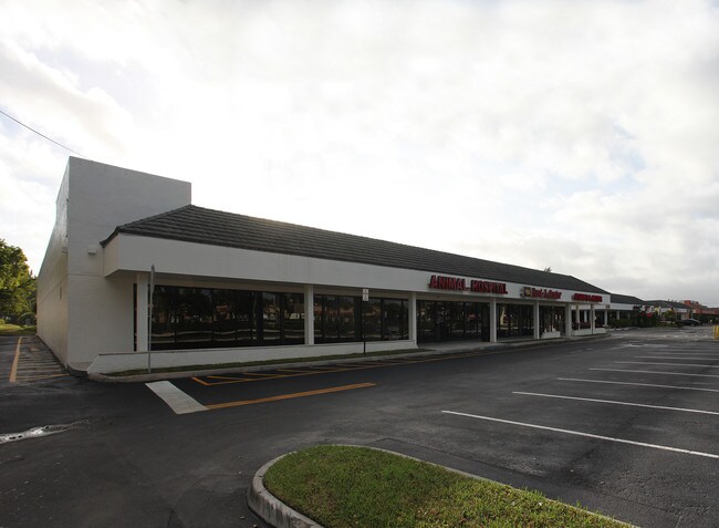 Plus de détails pour 5424-5464 N University Dr, Lauderhill, FL - Commerce de détail à louer