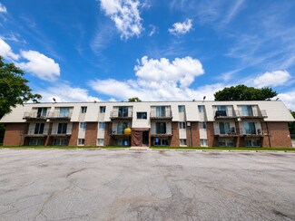 Plus de détails pour 7810 Blondo St, Omaha, NE - Multi-résidentiel à vendre