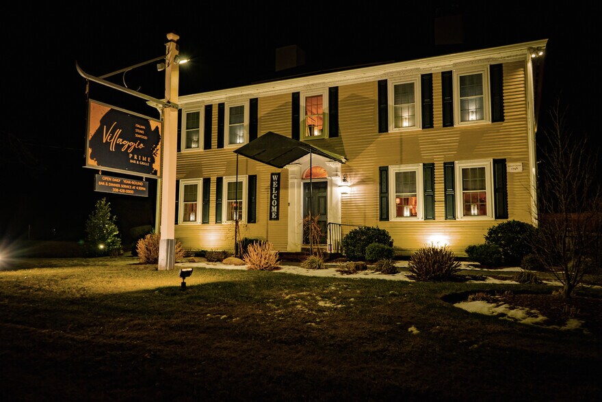 4631 Falmouth Rd, Cotuit, MA à vendre - Photo du bâtiment - Image 3 de 50