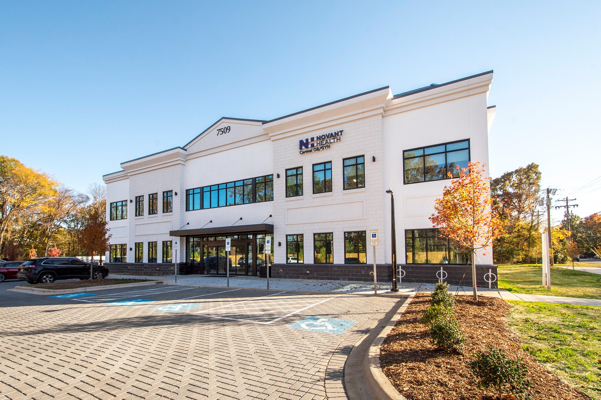 7509 Providence Rd, Charlotte, NC for lease Building Photo- Image 1 of 7