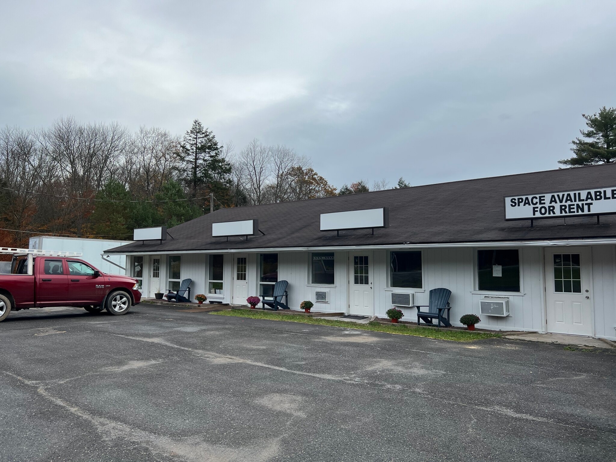 606 PA-940 Rt, Pocono Lake, PA for lease Primary Photo- Image 1 of 6