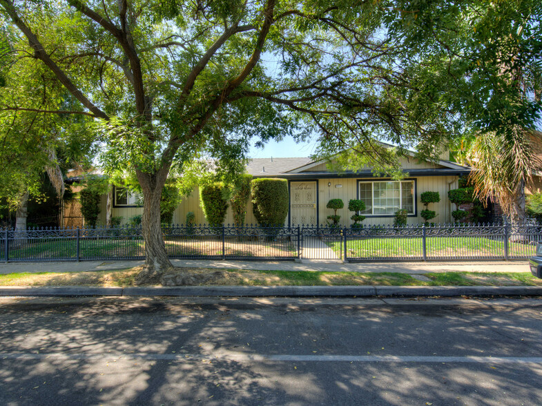 4311 N Emerson Ave, Fresno, CA for sale - Building Photo - Image 1 of 1