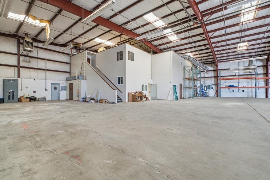 1400 Orange St, Rosamond, CA for lease - Building Photo - Image 2 of 37