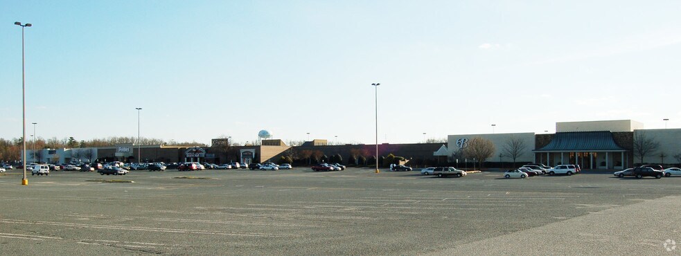 2115 W Roosevelt Blvd, Monroe, NC à louer - Photo du bâtiment - Image 3 de 15