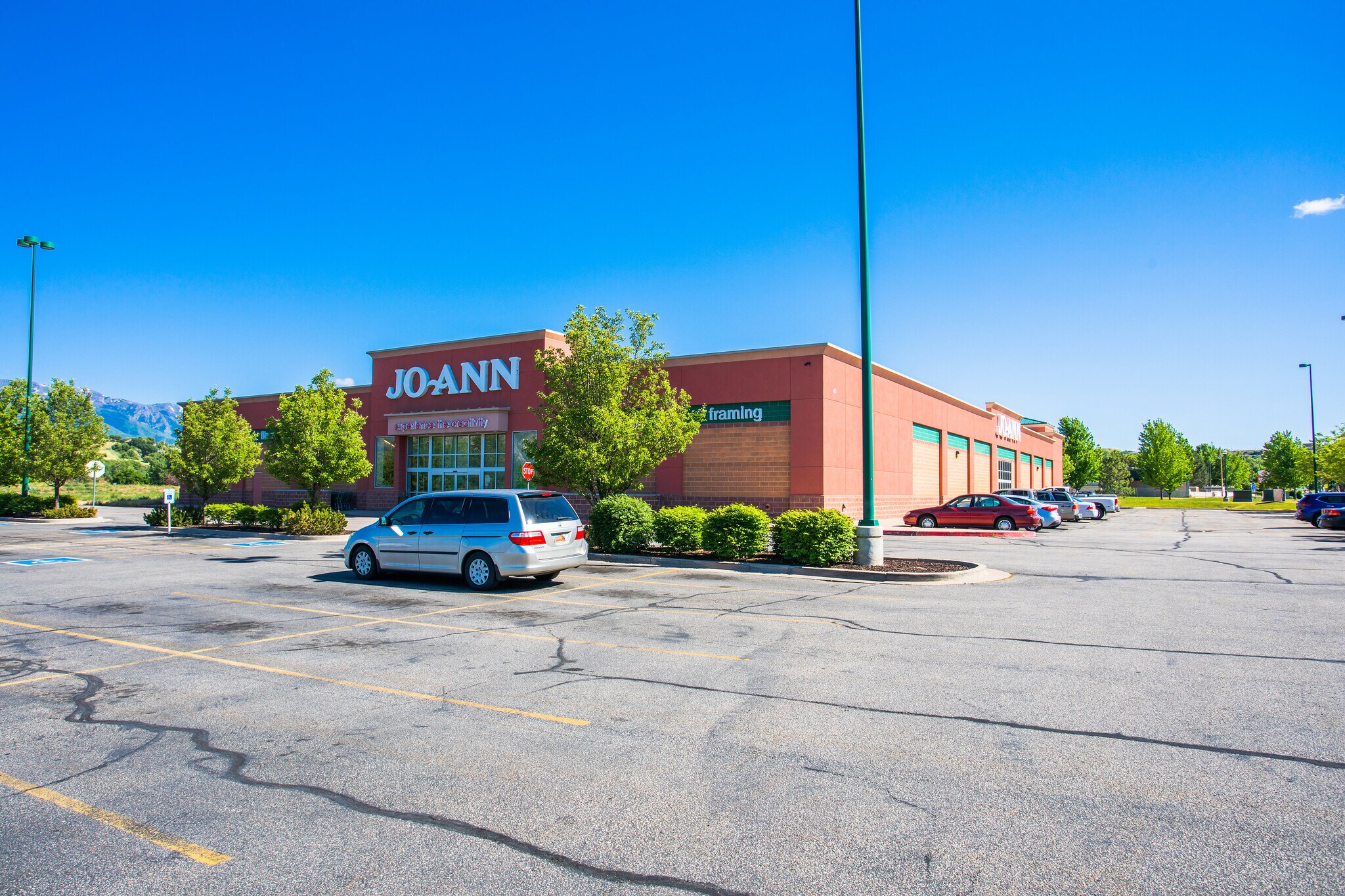 4978 S 1050 W, Riverdale, UT for lease Primary Photo- Image 1 of 3