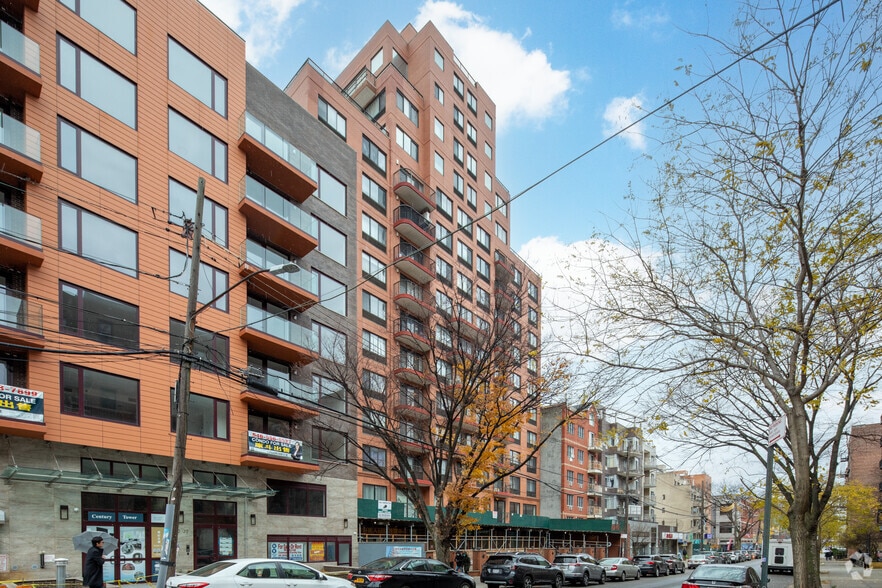 132-35 41st Rd, Flushing, NY for sale - Building Photo - Image 2 of 22