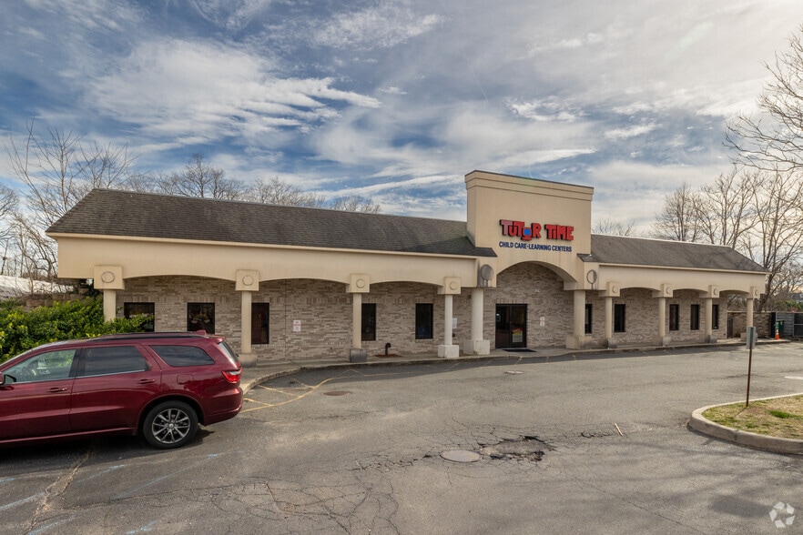 1134 Jericho Tpke, Commack, NY for lease - Building Photo - Image 2 of 8