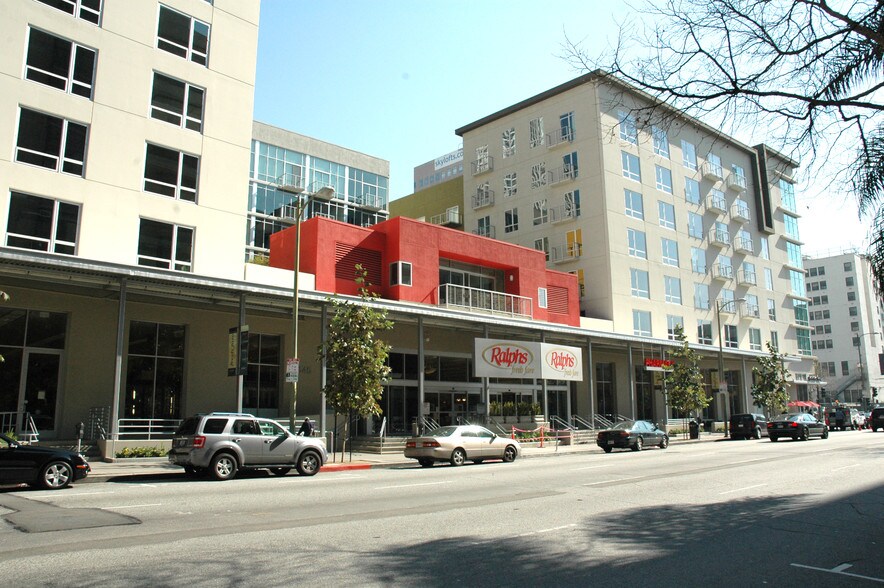 645 W 9th St, Los Angeles, CA à louer - Photo du bâtiment - Image 3 de 8
