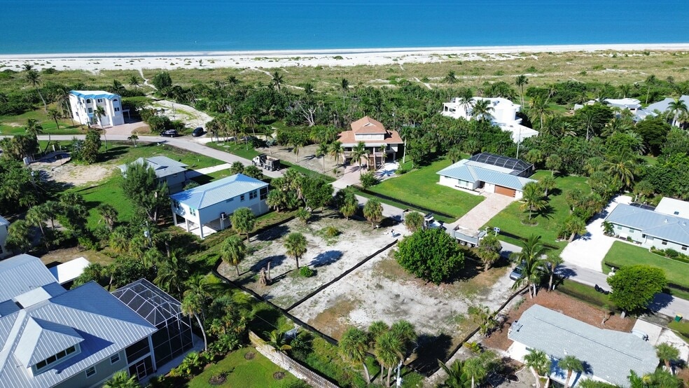 Tropical Winds Resort portfolio of 3 properties for sale on LoopNet.ca - Aerial - Image 3 of 22