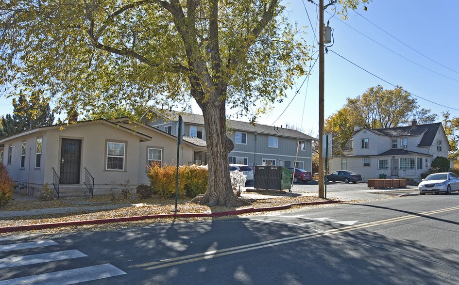 1002 S Arlington Ave, Reno, NV à vendre - Photo principale - Image 1 de 63