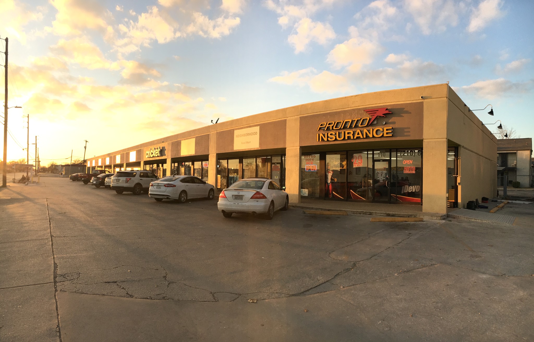 2555 Castroville Rd, San Antonio, TX for lease Primary Photo- Image 1 of 61