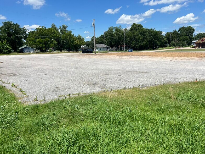 704 Conner Ave, Fairland, OK à vendre - Photo du bâtiment - Image 3 de 8