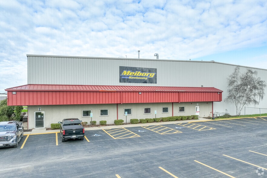 795 Landmark Dr, Belvidere, IL for sale - Building Photo - Image 2 of 7