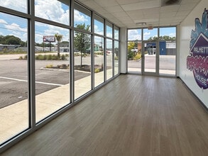 4540 Rivers Ave, North Charleston, SC for lease Interior Photo- Image 2 of 4
