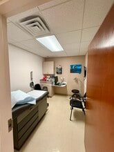 370 Minorca Ave, Coral Gables, FL for lease Interior Photo- Image 2 of 5