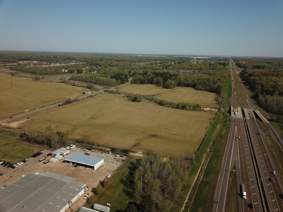 N Hwy 51, Hernando, MS à vendre Photo du bâtiment- Image 1 de 2