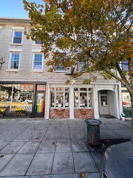 56 Albany St, Cazenovia, NY à louer - Photo du bâtiment - Image 3 de 4