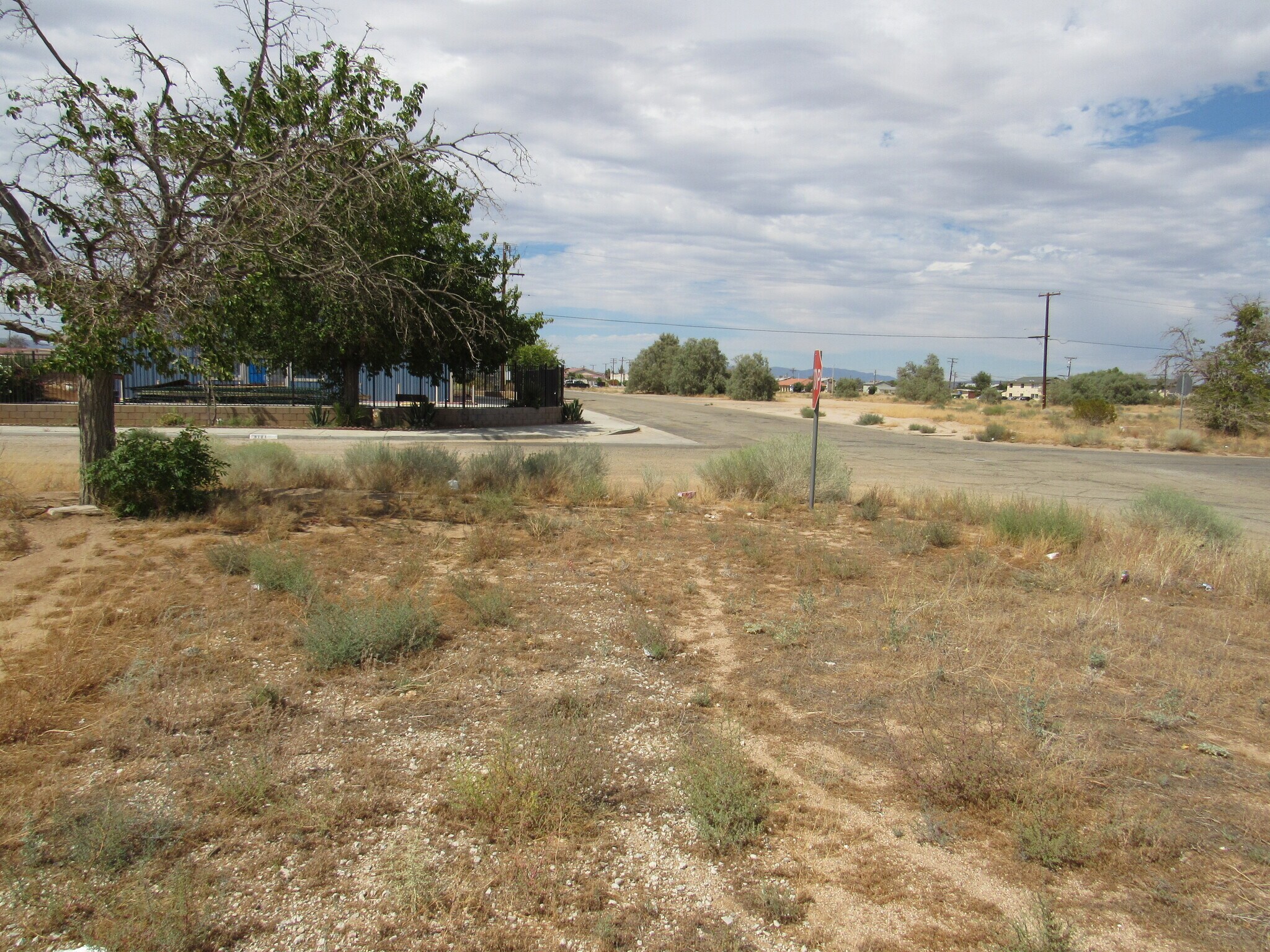 203-084-12-01-5 Catalpa Ave, California City, CA for sale Primary Photo- Image 1 of 12