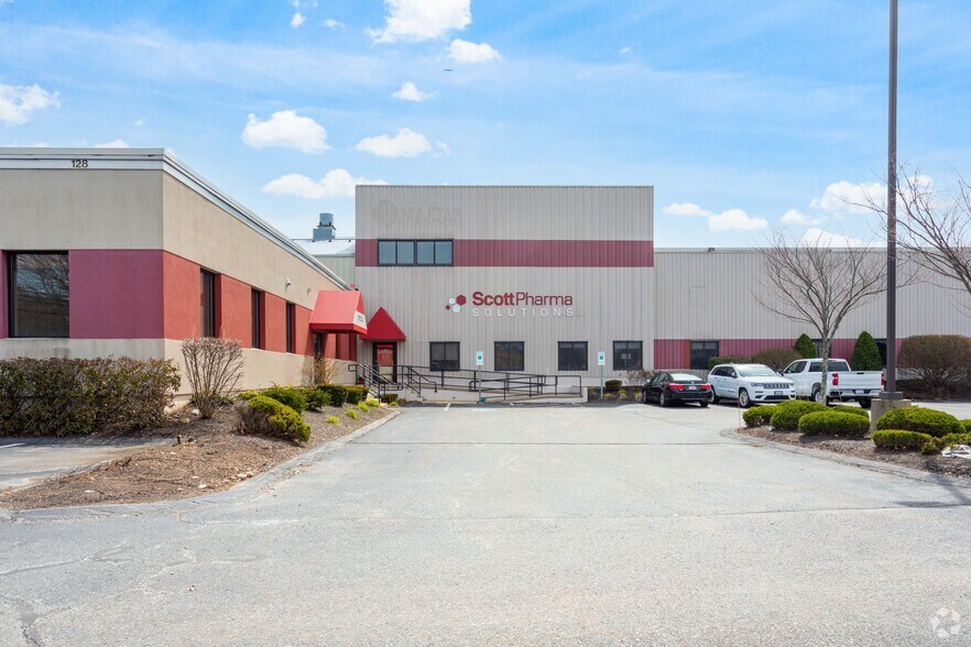 128-148 Bartlett St, Marlborough, MA à louer - Photo du bâtiment - Image 2 de 16