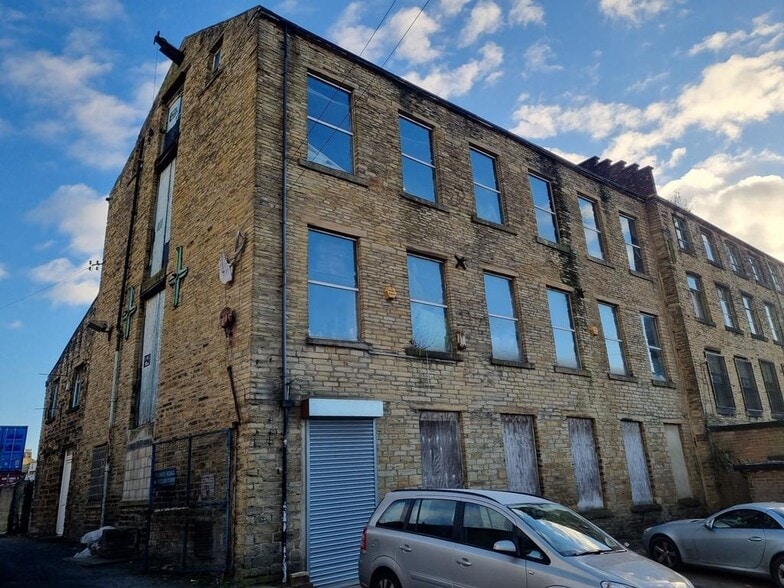 110 Harris St, Bradford for sale - Building Photo - Image 3 of 9