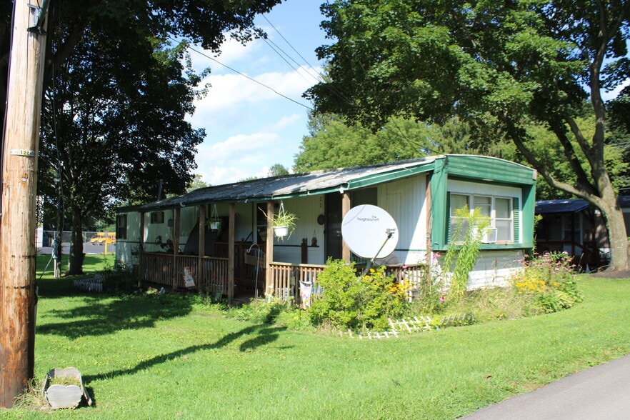 47 S Genesee St, Fillmore, NY à vendre - Photo du bâtiment - Image 2 de 25