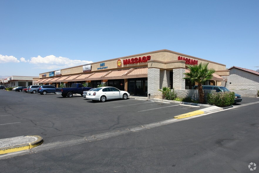 5920 W Flamingo Rd, Las Vegas, NV for lease - Building Photo - Image 1 of 9