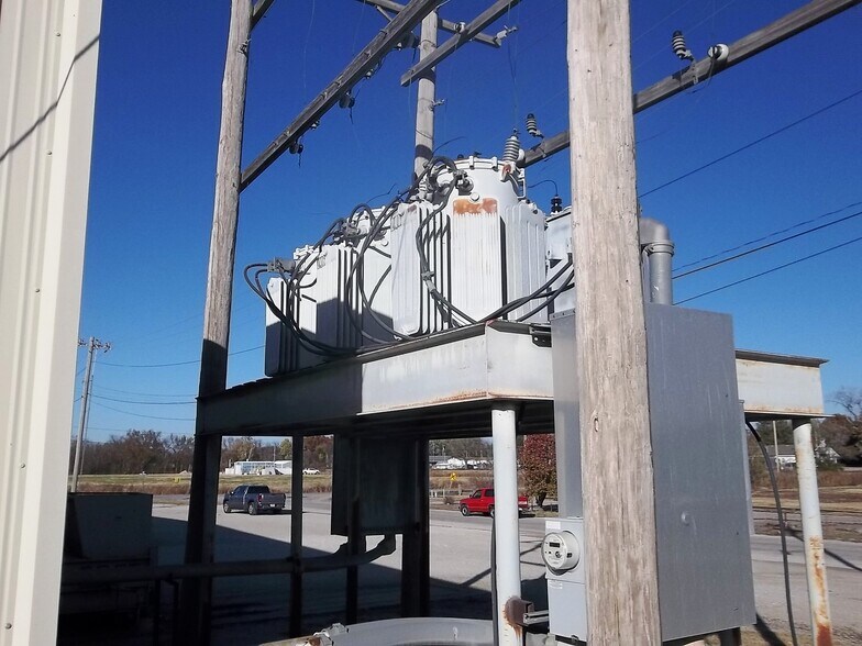 1250 Tank Street, Neodesha, KS à vendre - Photo du bâtiment - Image 3 de 51