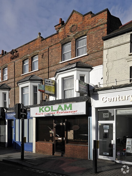 60 Upper Tooting Rd, London for lease - Primary Photo - Image 1 of 2