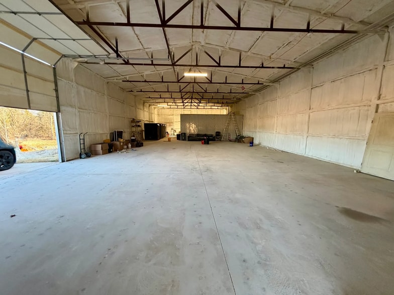 301 Koloa Ave, Edmond, OK for sale - Interior Photo - Image 3 of 5