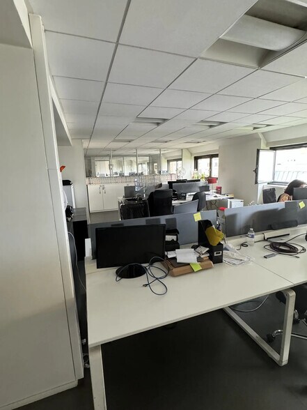 35 Boulevard Georges Clémenceau, Courbevoie à vendre - Photo intérieure - Image 3 de 11