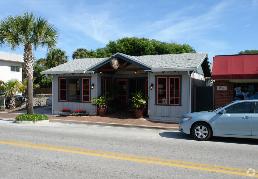 304 Flagler Ave, New Smyrna Beach, FL for sale - Building Photo - Image 2 of 4