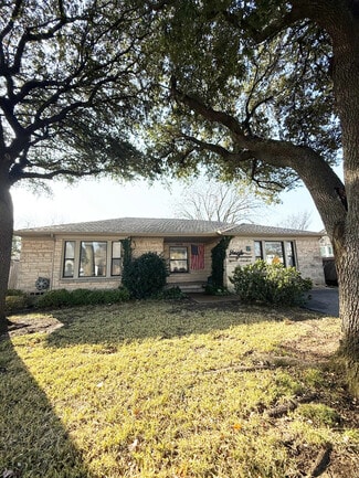 More details for 4258 W Lovers Ln, Dallas, TX - Retail for Lease
