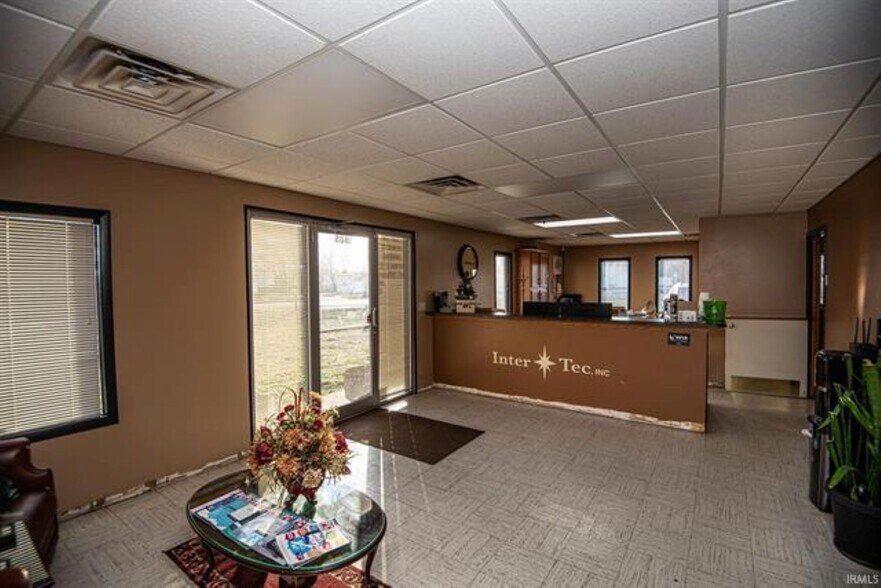 1985 S Old US 41, Vincennes, IN à vendre - Photo intérieure - Image 3 de 32