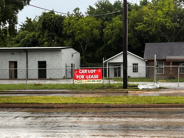 11950 Alief Clodine Rd, Houston, TX à louer - Photo du bâtiment - Image 2 de 52