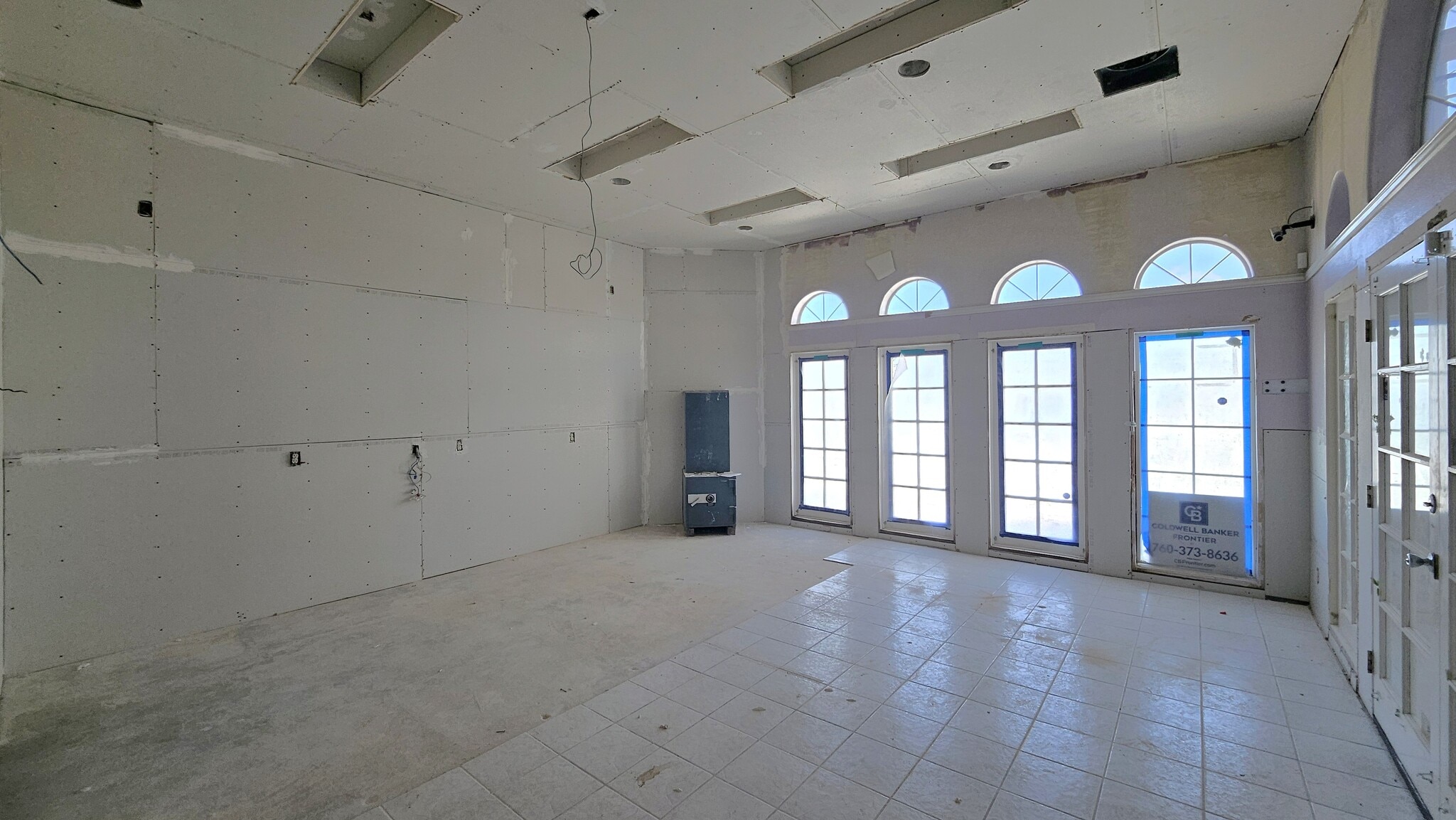 8116 California City, California City, CA for lease Building Photo- Image 1 of 4