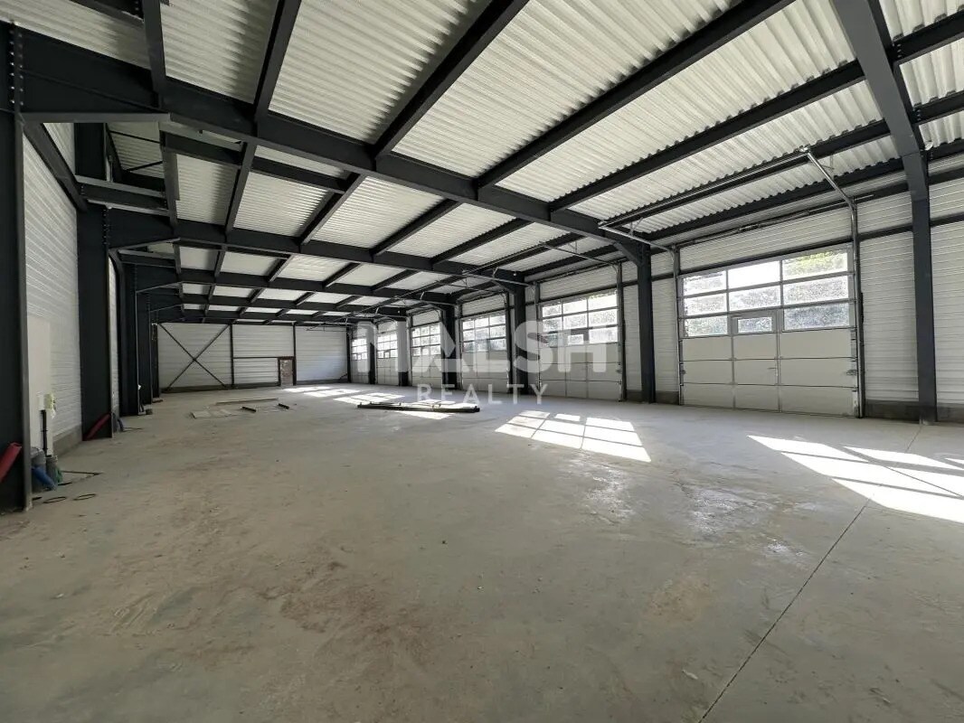 Flex in Montmerle-sur-Saône for lease Building Photo- Image 1 of 9