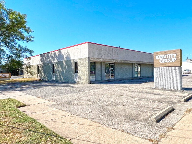 313 S Ida St, Wichita, KS à vendre - Photo du bâtiment - Image 2 de 28